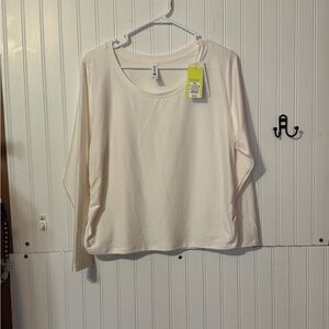NWT All in Motion Women's Cream Top Sz xxl